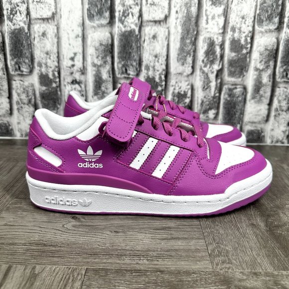 NEW Adidas Forum Low GX9696 Youth size 7/Women size 8.5 - Picture 3 of 10